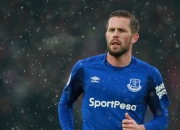 开云体育在线-西亚卡姆主宰比赛走向，活塞淘汰赛过关骑士