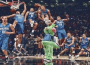 开云体育app-凤凰城烈焰焚金州，布克高光时刻引领勇士火力全面压制骑士