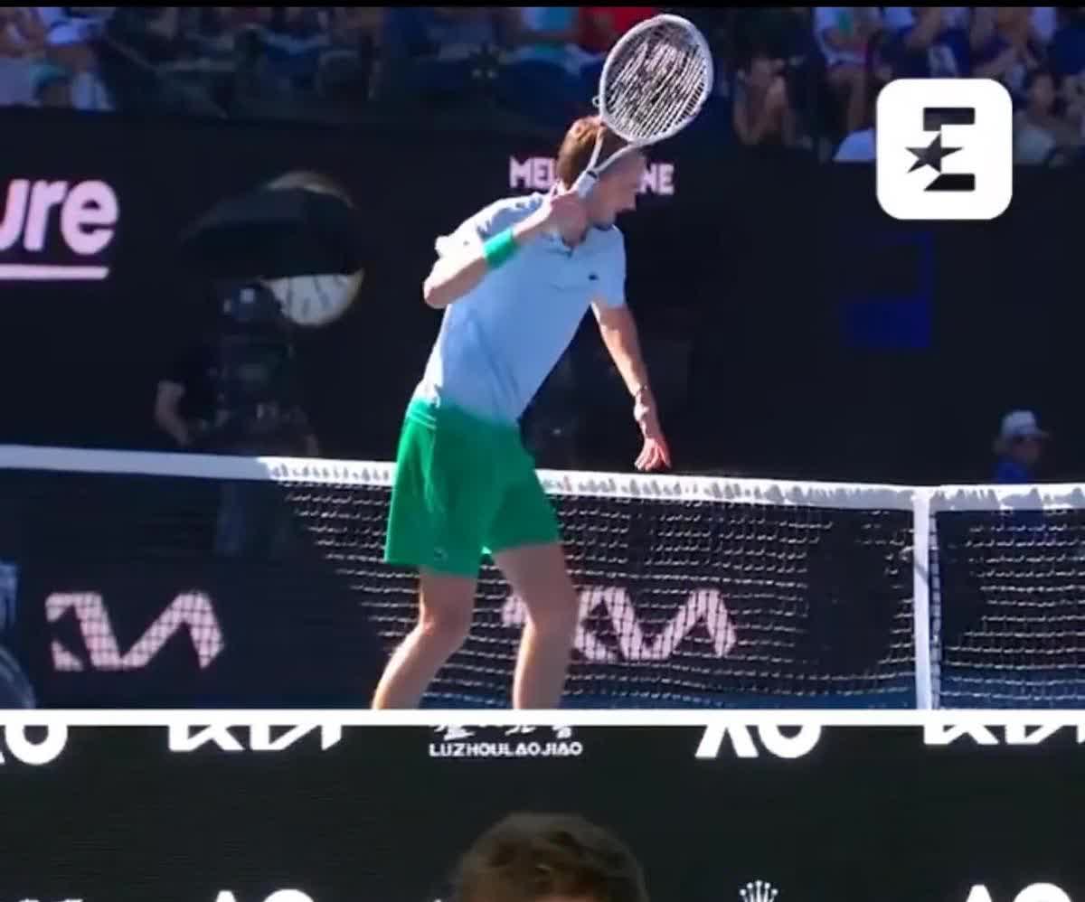 关于英国网球队碾压澳大利亚网球队,梅德韦杰夫制霸全场的信息 关于英国网球队碾压澳大利亚网球队,梅德韦杰夫制霸全场的信息