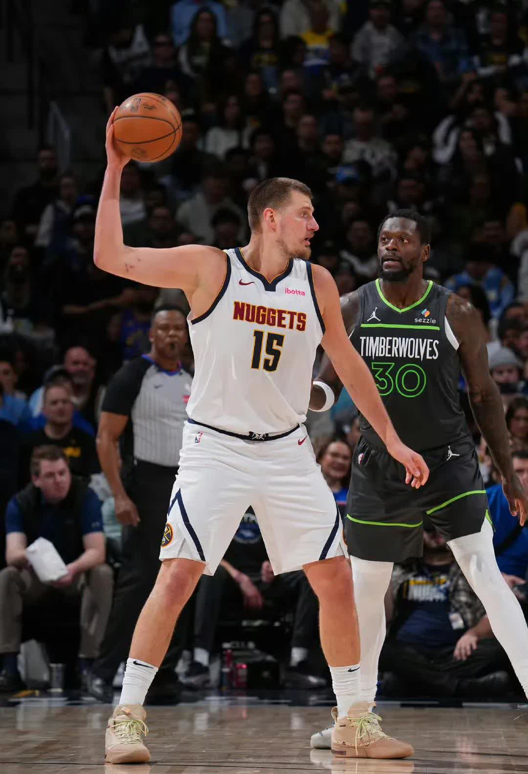 奇才碾压西班牙男篮,威斯布鲁克制霸全场的简单介绍 奇才碾压西班牙男篮,威斯布鲁克制霸全场的简单介绍