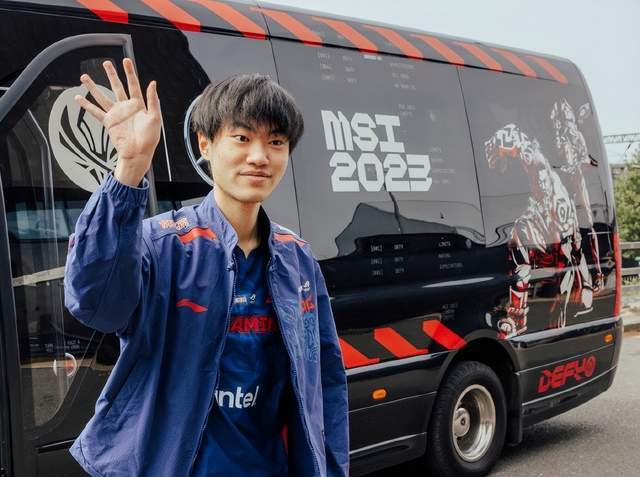 DRX力克BLG,Knight送出助攻的简单介绍 DRX力克BLG,Knight送出助攻的简单介绍