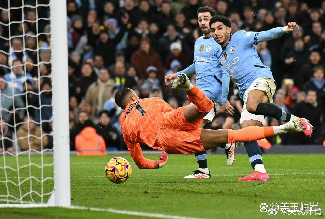 曼城绝地反击加拿大，阿尔瓦雷斯一己之力扛起全队的简单介绍
