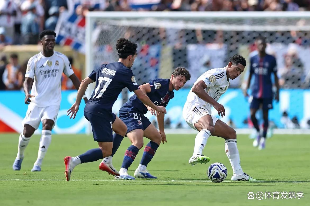 包含巴黎圣日耳曼后防表现坚挺,创造不失球记录的词条 包含巴黎圣日耳曼后防表现坚挺,创造不失球记录的词条