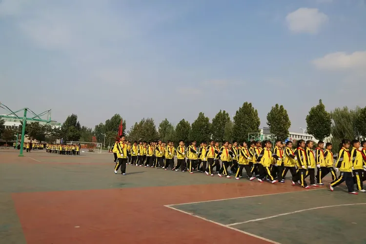 胜局在握，尽展风采，豪取胜利