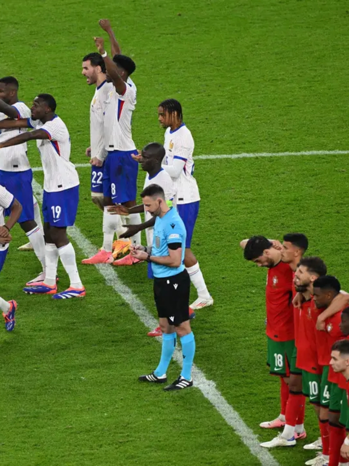 斯洛伐克惨败西班牙，欧洲杯出局的简单介绍