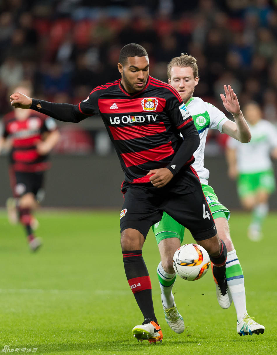 包含沃尔夫斯堡换帅风波，球队面临不稳定局面的词条