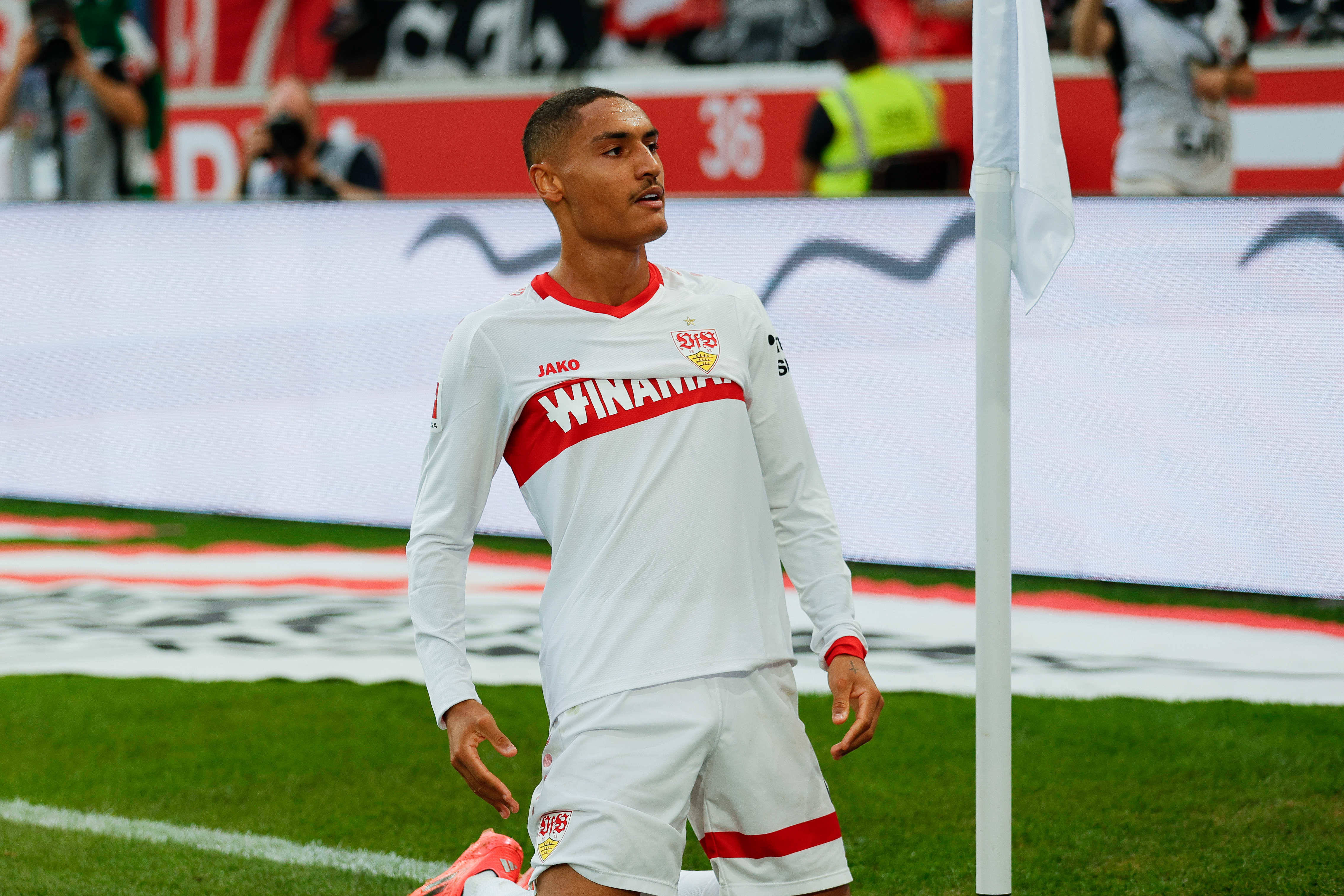 弗赖堡客场战平柏林联合，艰难保持不败的简单介绍