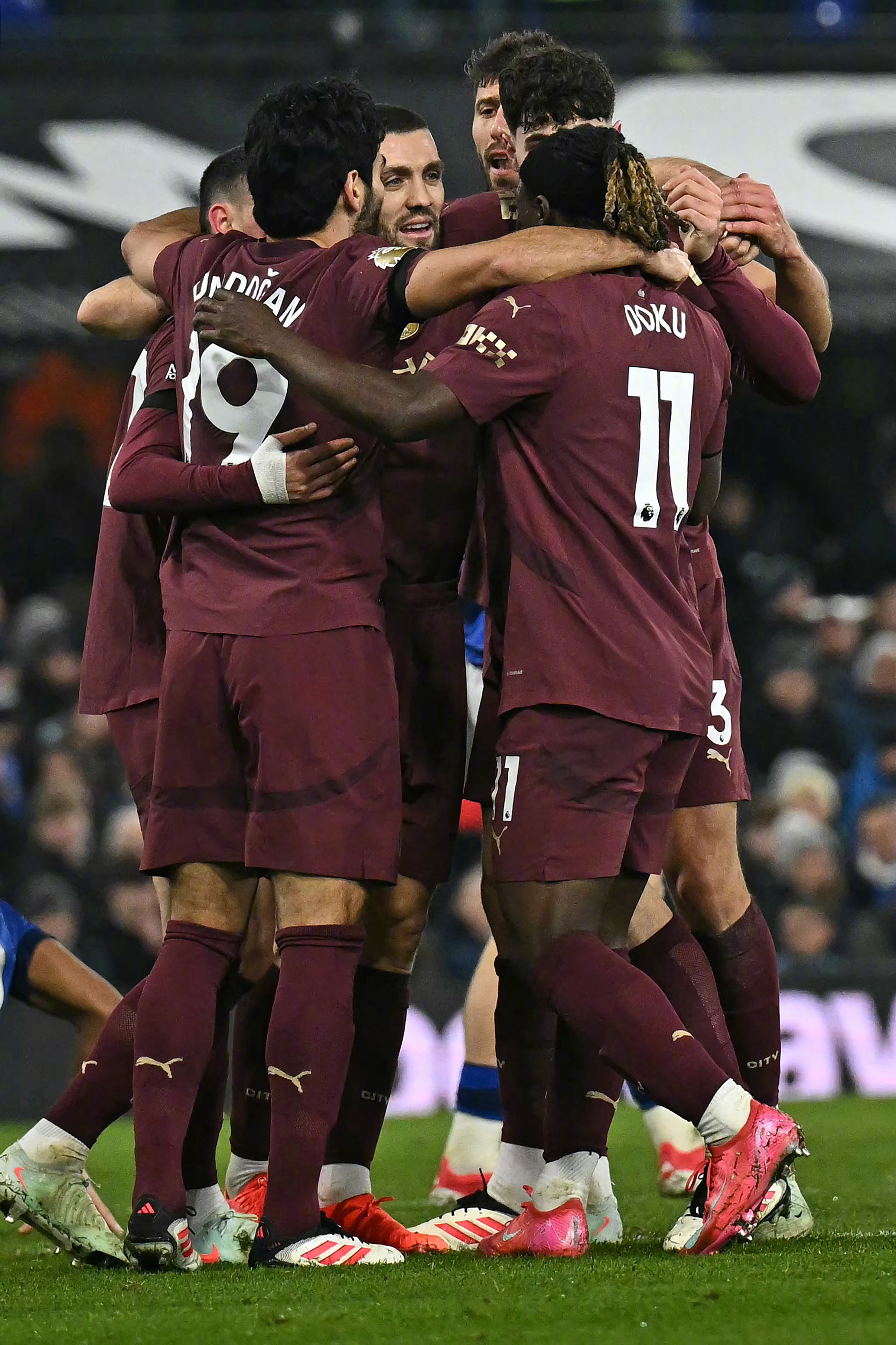 包含曼城主场击败南安普顿,继续追赶领头羊的词条 包含曼城主场击败南安普顿,继续追赶领头羊的词条