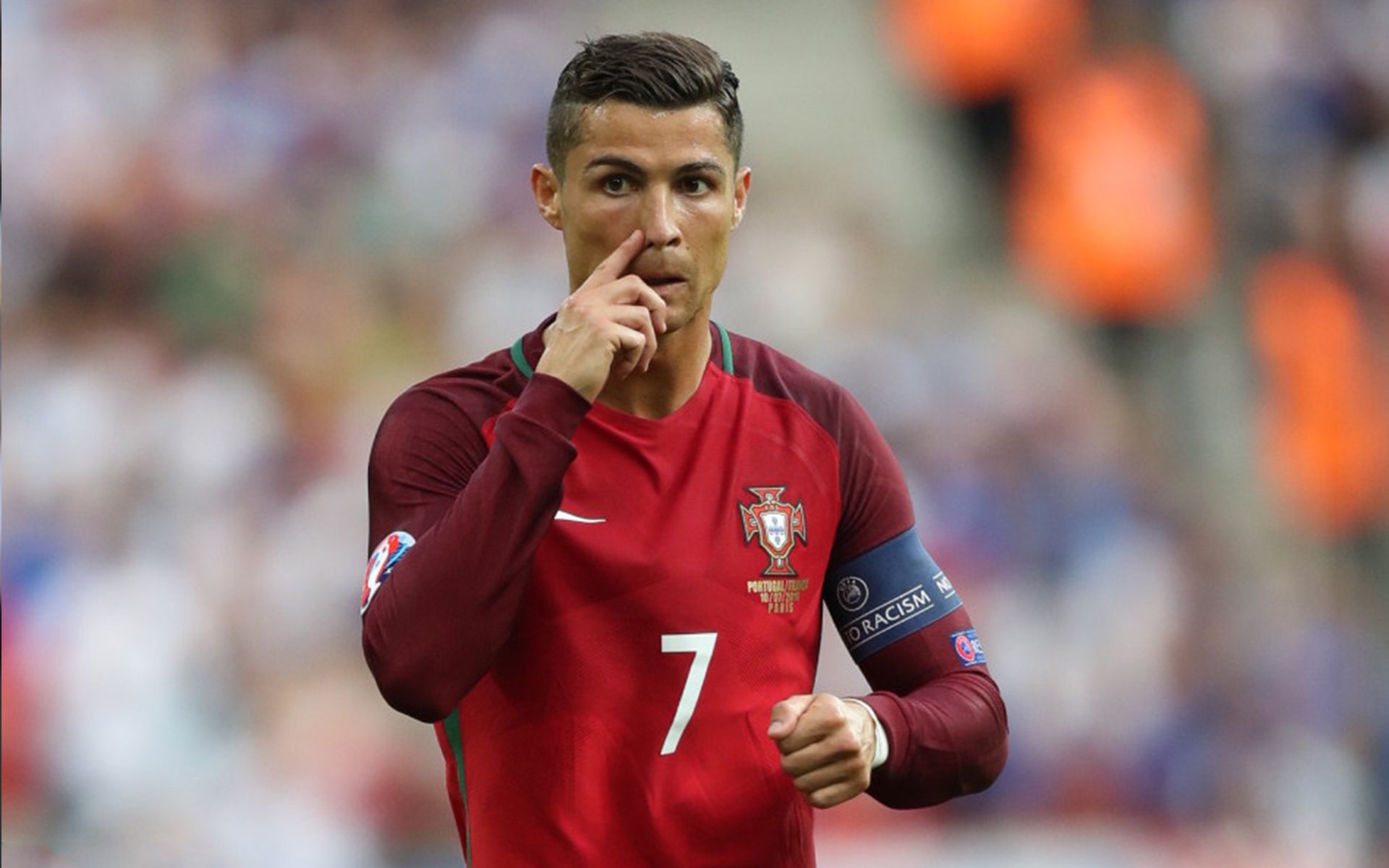 维尼修斯一剑封喉，巴黎险胜曼城背后的战术革命